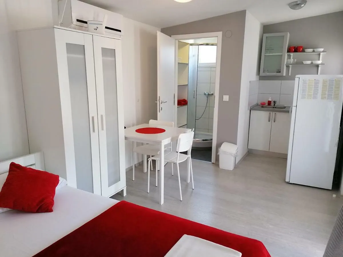 Maison d'hôtes Fjaka Camp Pakoštane